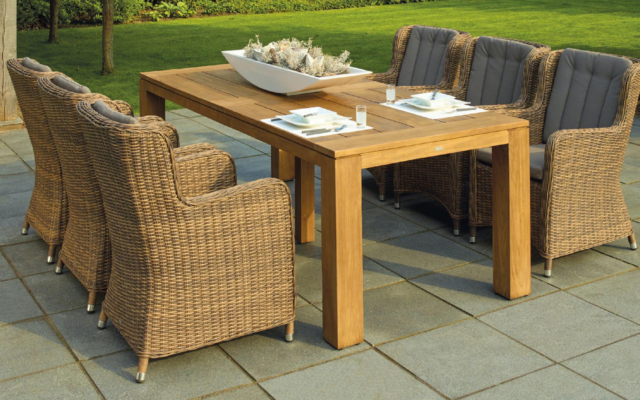 Outdoor seating table